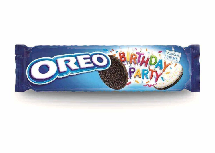 Ciasteczka Oreo z nadzieniem o smaku tortu urodzinowego