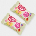 Japoński Kit Kat Mini Śliwka Ume